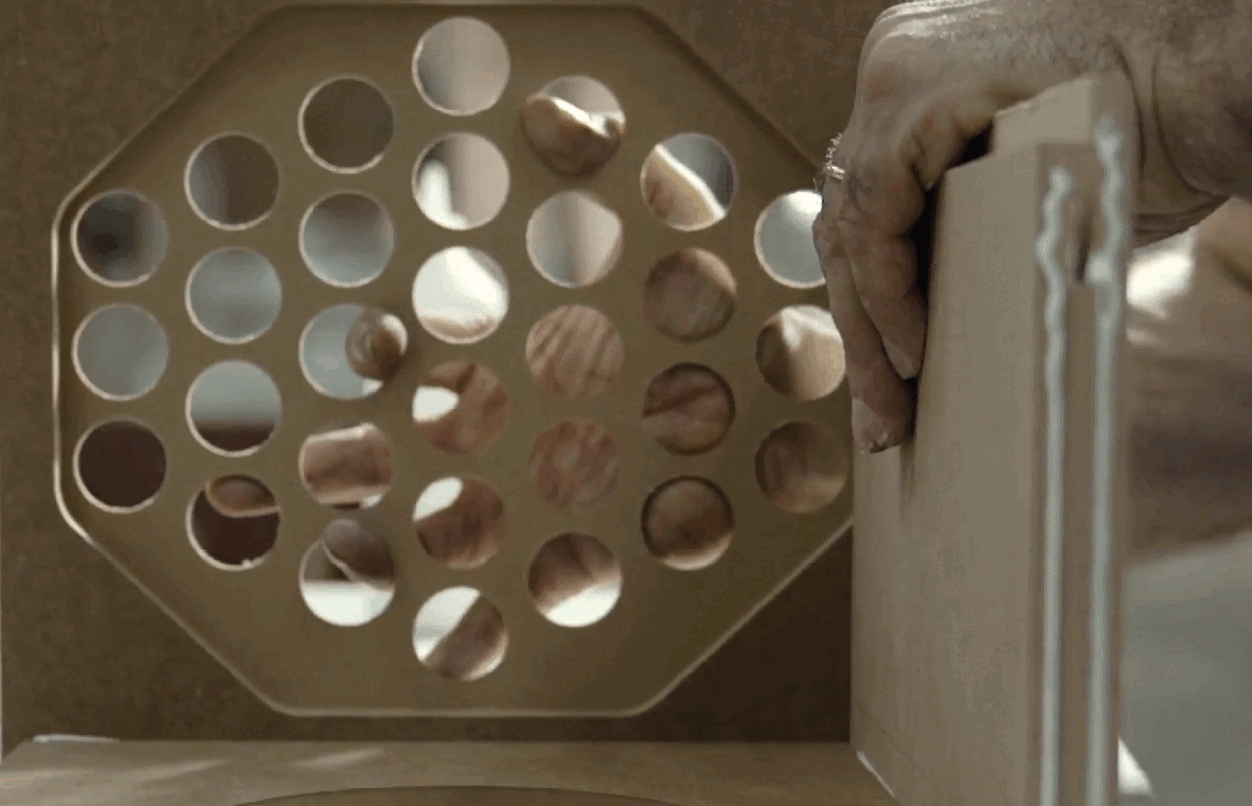 Brionvega の職人技